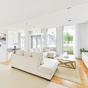  شقة Elegant 2+ 1 Bedroom With Fantastic Views Of Ain